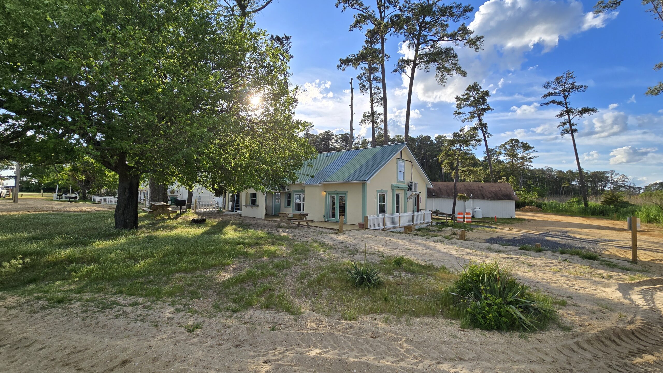 #3 Beachfront Lodge
