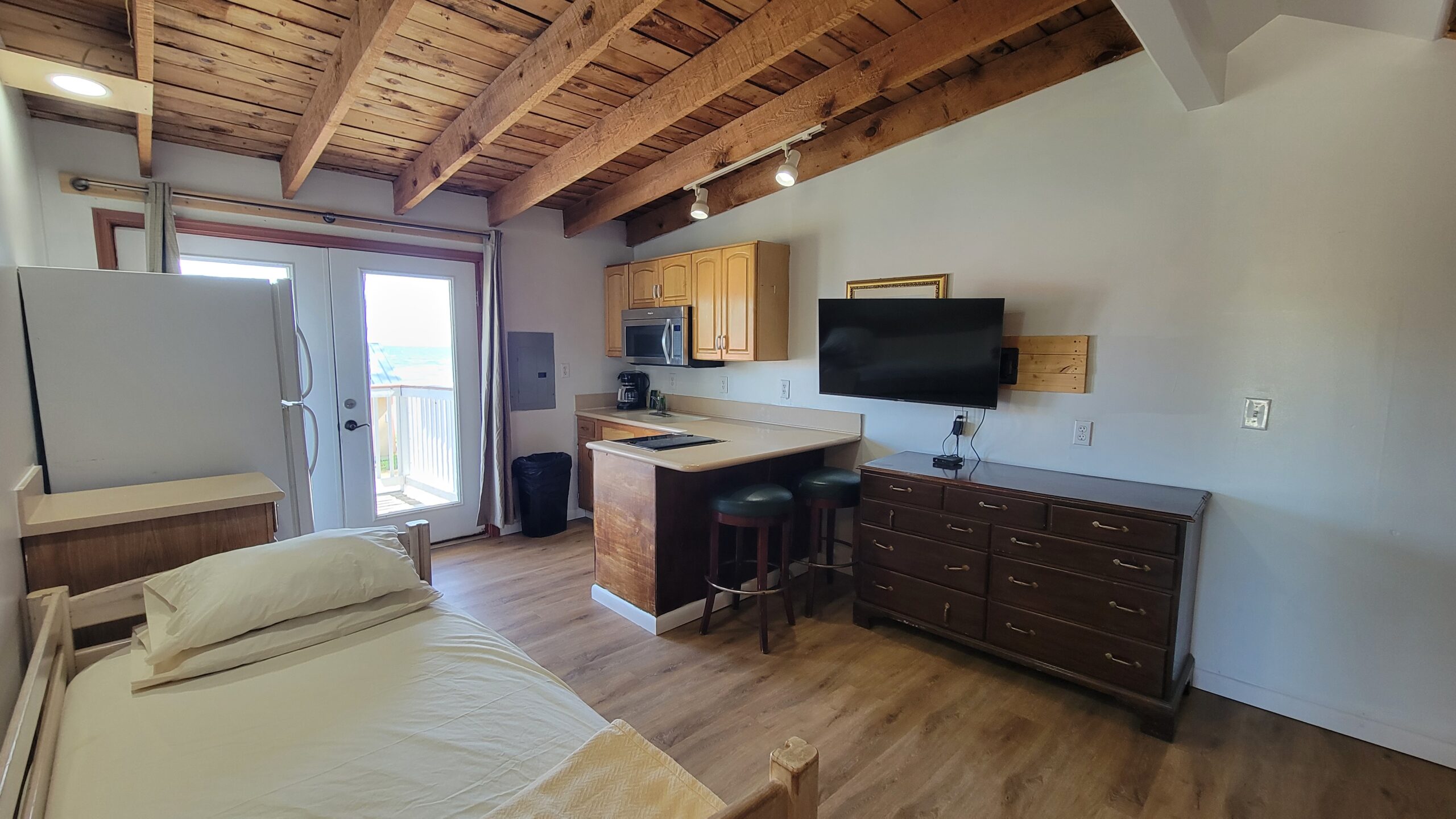 Studio Waterview #16